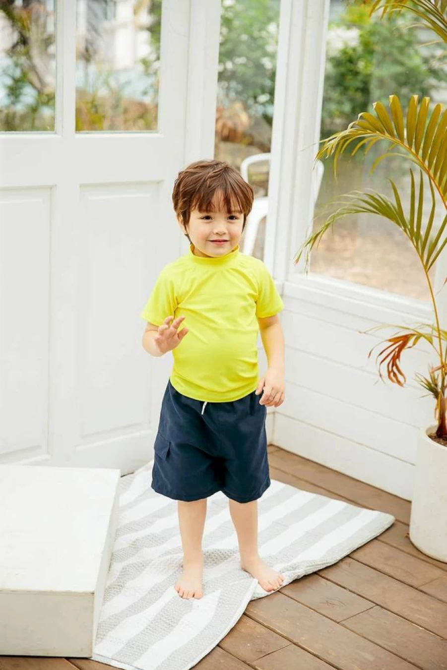 VAENAIT BABY UPF 50+ Rashguard Swim Shirt for Boys & Girls 2T-7T - Quick Dry Sun Protection Long & Short Sleeve Swim Top